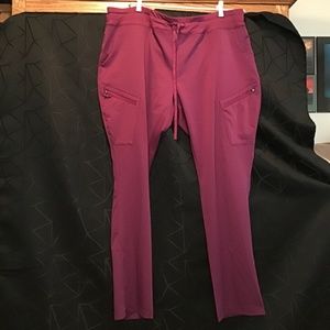 NWOT Scrubletics Women’s Scrubs with two zippered pockets